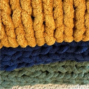 Handmade hand crochet blankets, 4x4 ft
